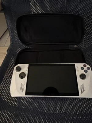 ASUS ROG RC71L Ally 7" Handheld Bundle Ryzen Z1 Extreme, 16GB RAM, 512GB SSD - Image 1 of 4