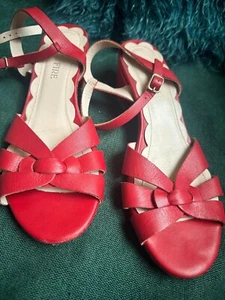 Miss L fire red sandal reels vintage - Picture 1 of 4