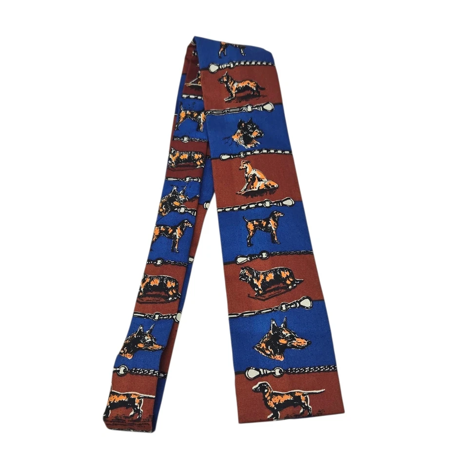 Corbata de tela de extremo cuadrado vintage de los años 60 con motivo de perros de exhibición impresa a mano Foto 1 de 4