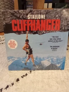 Cliffhanger Laserdisc Deluxe Widescreen Version - Picture 1 of 2