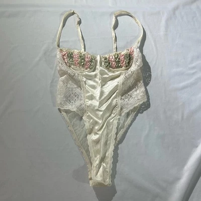 Vintage Malini Lingerie de Pelúcia Pequeno Marfim Rosa Floral Renda Macacão Bodysuit Anos 70 - Imagem 1 de 4