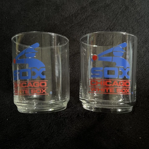 Pair of Chicago White Sox  Lowball Glasses With Vintage Sox Logo! Cover