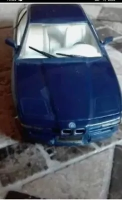 Modellino BMW 850j Alpina  in Ferro scala 1: 24 Blu Metal.. - Immagine 1 di 4