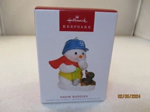 2023 Hallmark Ornament SNOW BUDDIES #26 in series NIB - Picture 1 of 2