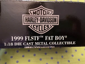 Avon Maisto Harley Davidson 1999 FLSTF FAT BOY 1/18 Die Cast RED/SILVER COA NEW - Picture 1 of 5