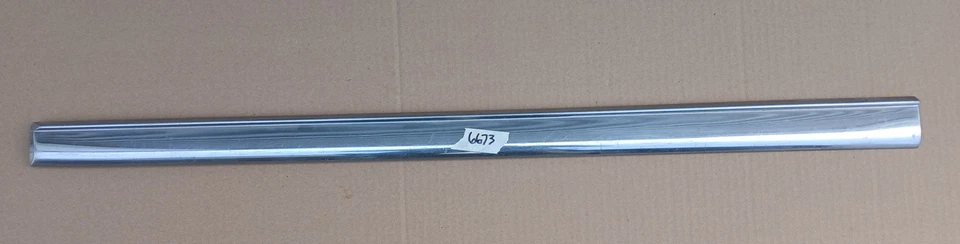 Lincoln Continental 1960 moldura de puerta trasera para pasajeros Foto 1 de 1