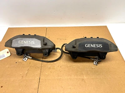 PAR DE PINZAS DE FRENO DELANTERAS IZQUIERDA Y DERECHA GENESIS G80 18-19, LOTE OEM3554 Foto 1 de 4