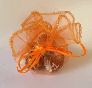 10 ORANGE VOILE FAVOUR WRAPS WITH SPARKLY IRIDESCENT DOTS -HALLOWEEN APP 29CM - Picture 1 of 2
