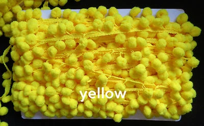 Pom Pom Fringe, about 1" wide (pom ball 1/2")  select color  price for 1 yard - Image 1 of 3