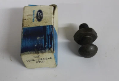 NOS 1975 1976 1977 FORD MAVERICK MERCURY COMET CLUTCH FORK FULCRUM D5DZ 7B602 A - Image 1 of 4