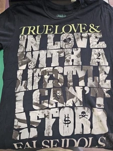 False Idols True Love T-Shirt Size M - Picture 1 of 3