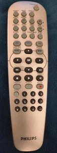 OEM PHILIPS Remote Control U105 DVD/VHS TV - Picture 1 of 3