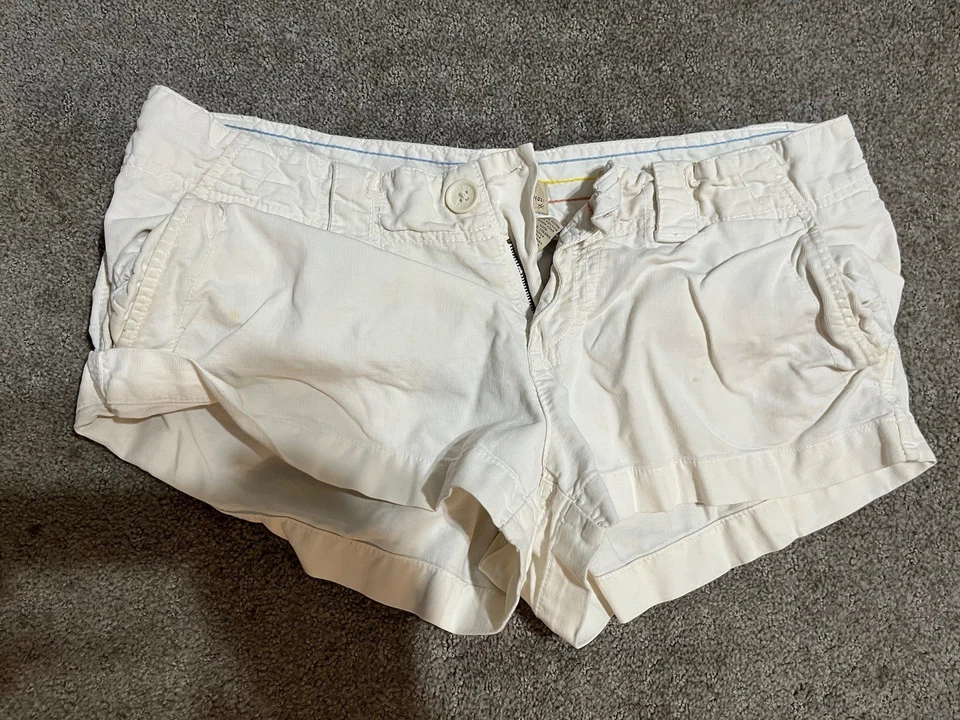 Pantalones cortos American Eagle para mujer blancos elásticos talla 10 lisos Foto 1 de 3