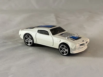 Pontiac Firebird 2007 1970 Hot Wheels nuevos modelos Scum Bum blanco PR5s Foto 1 de 4