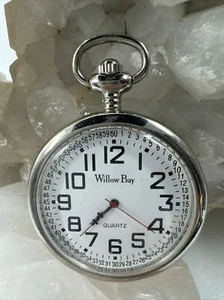 Vintage 30mm Willow Bay Quartz Pocket Watch NEEDS BATTERY AT624-169 - Picture 1 of 13