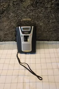 DEFEKT Sony Walkman TCM 465V Rekorder mit Aufnahme Diktierfunktion - Picture 1 of 5