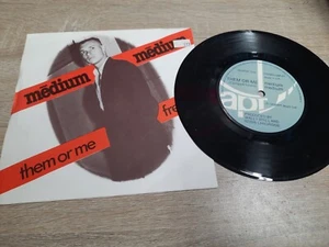 Medium Medium 7 INCH VINYL Them Or Me / Freeze POST PUNK NEW WAVE UK IMPORT 1979 - Picture 1 of 1