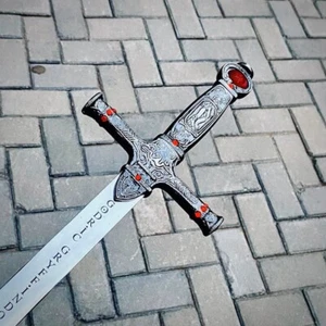 Godric Gryffindor Sword The Harry Potter Sword with Sheath Movie Replica Sword - Picture 1 of 6