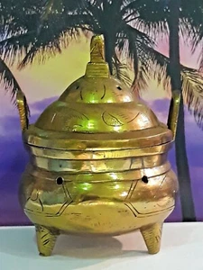 Bruciatore di incenso cinese vintage artigianale con piedini in ottone - Foto 1 di 11