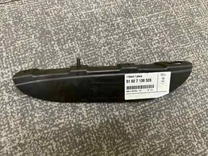 BRAND NEW OEM BMW E90 E91 E92 E93 FR WHEEL ARCH SPLASH GUARD 7136526 51627136526 - Picture 1 of 3