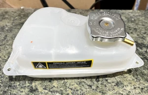 Lancia Delta Y10 Fiat Strada Coolant Expansion Tank & 0.5 Bar Cap without Sender - Picture 1 of 8