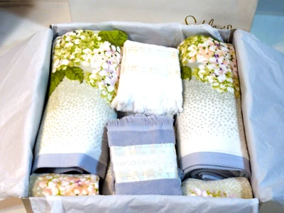 Field Crest "Geoffery Beene" Designer Towel Set NOS w/2 "Avanti" Face Towels - Image 1 of 4