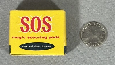 Almohadillas de fregado mágicas SOS miniatura caja amarilla muñeca vintage vendedor tamaño de muestra Foto 1 de 4