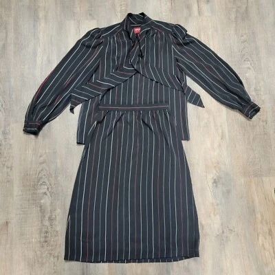 Sasson 2 pc Blouse Skirt Set Black Striped Vintage Size 6/7 Made in Hong Kong  - Image 1 of 4
