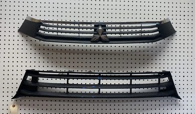 Parrillas de parachoques delanteras deportivas Mitsubishi Outlander 2016 2017 OEM Foto 1 de 4