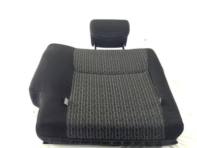 710170D250 Asiento trasero derecho TOYOTA Yaris P13 1.0 B 51KW 5 Foto 1 de 4