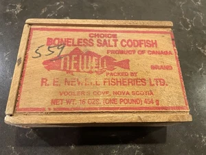 Newell Marke Knochenloser Salz Kabeljau Holzkiste Volger's Cove Nova Scotia - Bild 1 von 7
