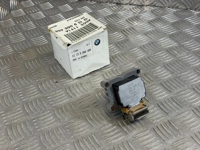 Genuine BMW E30 E31 E32 E34 E36 E38 M42 M50 M60 Ignition Coil 9066468 1703360 - Image 1 of 4