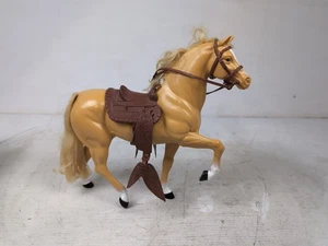 Vintage 1980 Mattel Barbie's Pferd "Dallas" - Golden Palomino mit Sattel - Bild 1 von 6