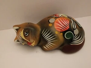 Mexican Pottery Beautiful Hand Painted Cat Kitty Bird Laying Down - Picture 1 of 7