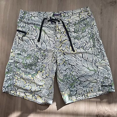 Patagonia Mens Swim Trunks Size 32 Floral Pattern NICE - Image 1 of 4