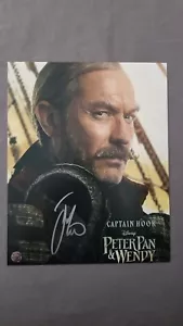 Jude Law Disney Captian Hook Signed Autographed 8x10 photo AUTO Beckett COA - Picture 1 of 2