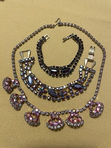 Vintage Necklace And Bracelets Pink Red Auraro Rhinestone Unsigned - Picture 1 of 18