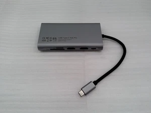 UtechSmart Quadruple Display USB-C Hub Pro Docking Station UCN3270 Dark Gray - Picture 1 of 4