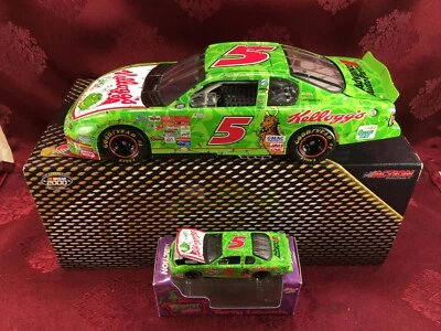 TERRY LABONTE #5 Kellogg’s Grinch 2000 RCCA 1/24 ELITE & 1/64 HO Car Diecast SET - Image 1 of 4