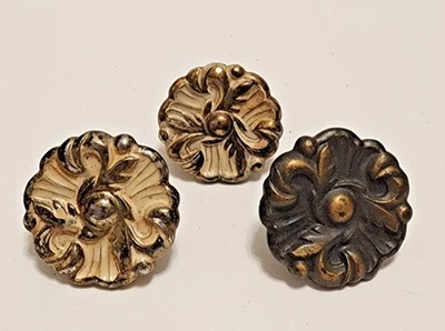 3 Vintage Amerock 1960 Drawer Knobs Mixed Finishes & sizes Floral Provencial - Image 1 of 4