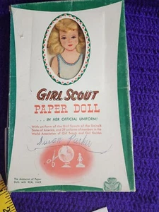 Vtg 1940s Girl Scout Paper Dolls With Various Uniforms From Other Countries.  - Picture 1 of 5