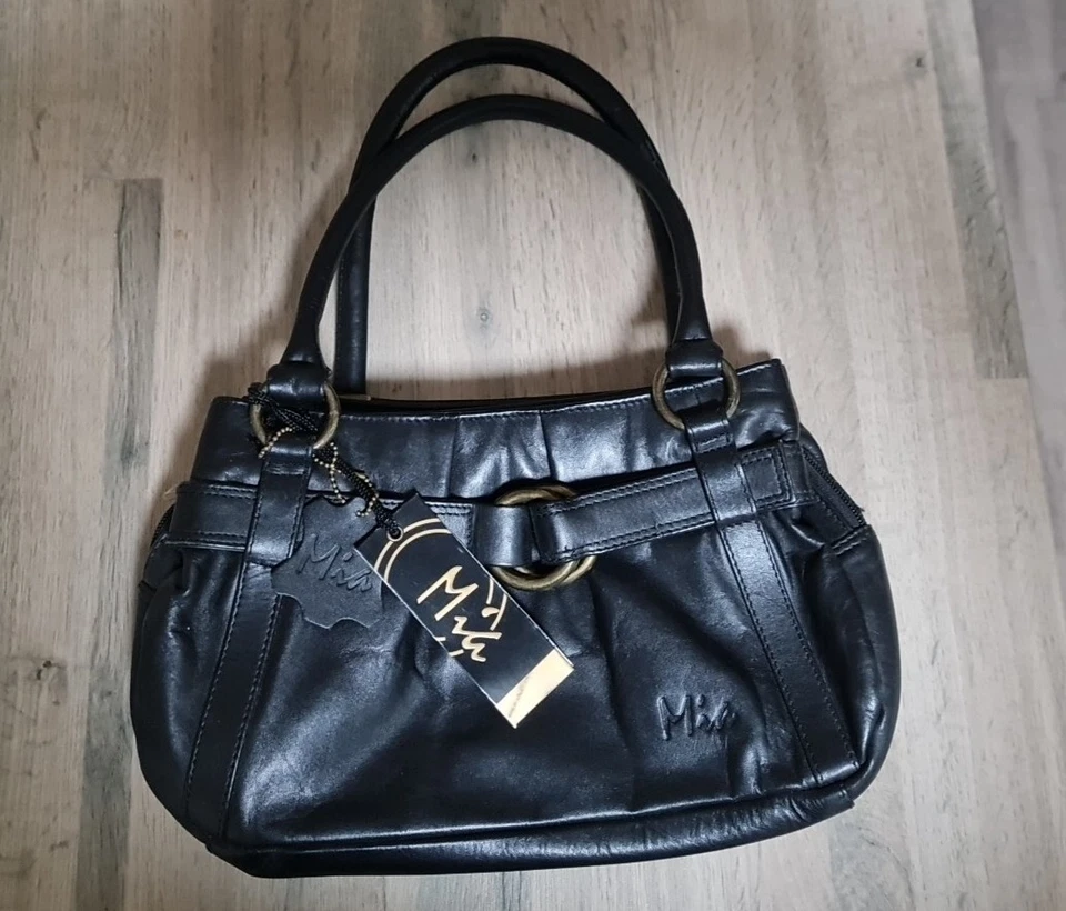   Women's Black Leather Tote Handbag Make Is Mia. - Image 1 of 4