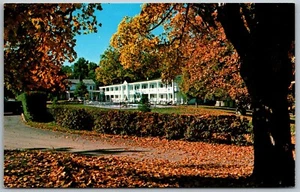 Hot Springs Virginia 1970s Postcard The Homestead Cascades Inn - Picture 1 of 2