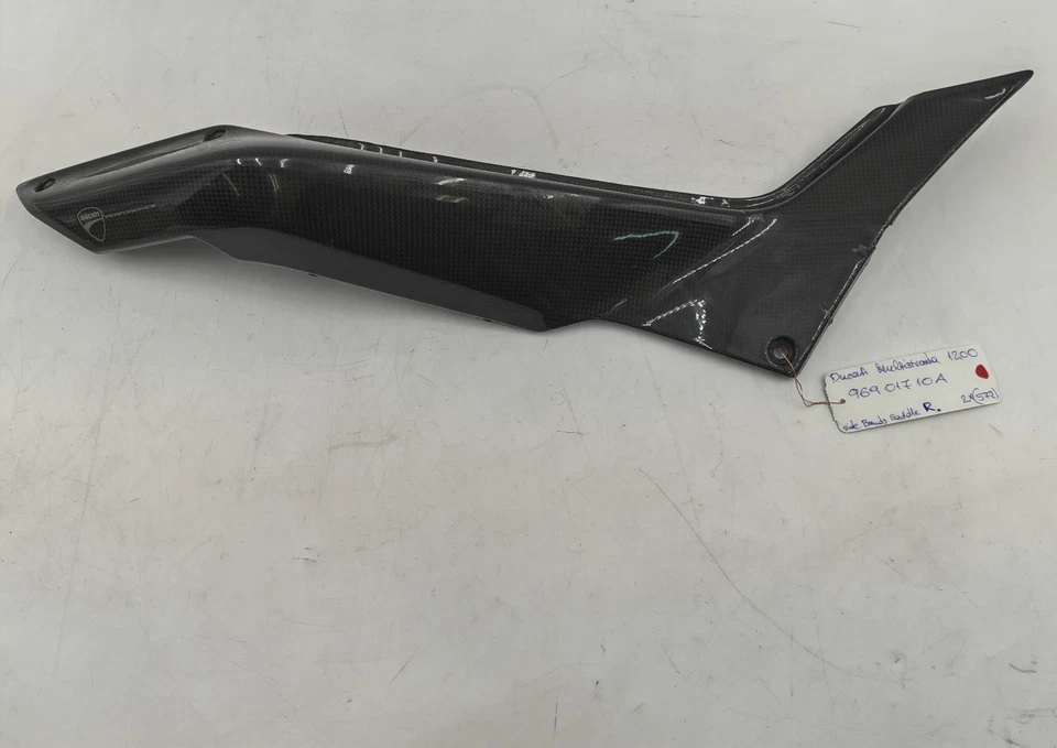 Carenado asiento lateral derecho carbono DUCATI MULTISTRADA 1200 96901710A Foto 1 de 4