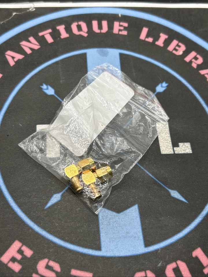SMA Gold Plated 90 Degree Adapter, 2 Qty - Image 1 of 1