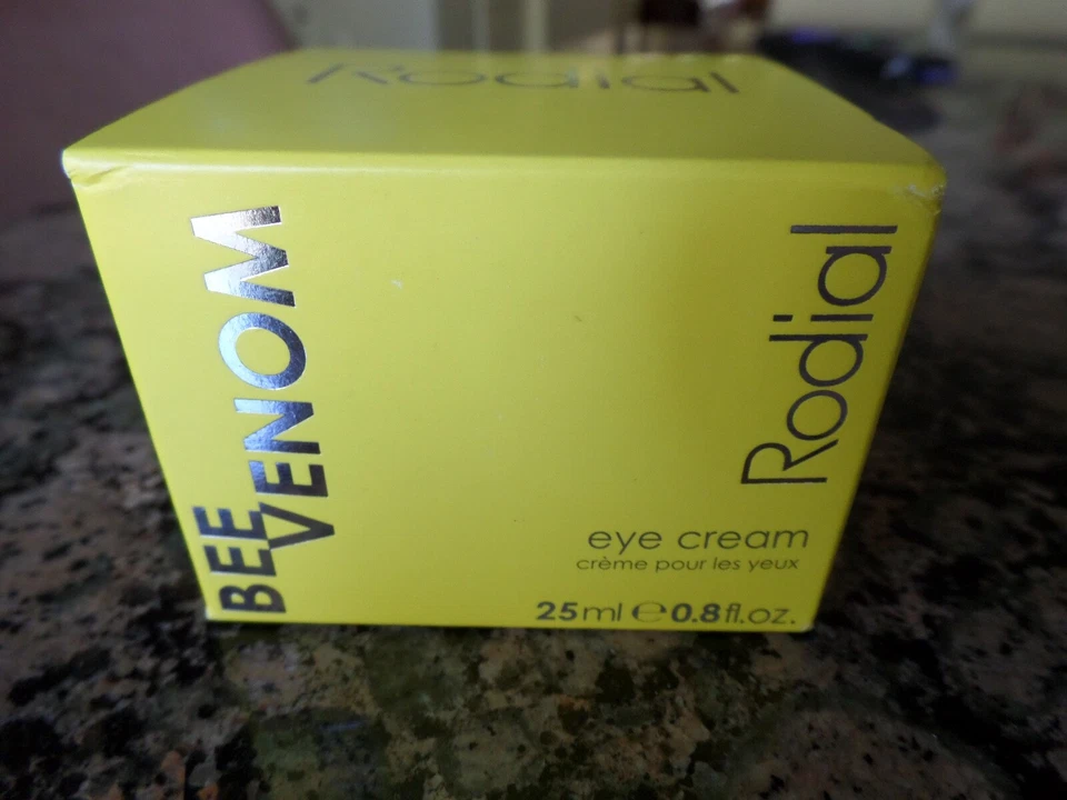 NUEVA Crema de Ojos Rodial Bee Venom 25 ml 0,8 FL. OZ. Foto 1 de 1