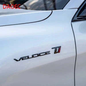 Coppia Loghi VELOCE TI Giulia Stelvio ALFA ROMEO 147 Giulietta Mito Quadrifoglio - Imagen 1 de 4