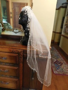 BEAUTIFUL VINTAGE SILK FLOWER & PEARL FINGERTIP OFF WHITE HEADPIECE 2 LAYER - Bild 1 von 5