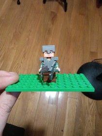 LEGO Minecraft Alex Iron Armor Sword And Pickaxe Minifigure AA16