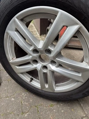 M+S Winterreifen Mit Alufelgen R17 - Bild 1 von 4